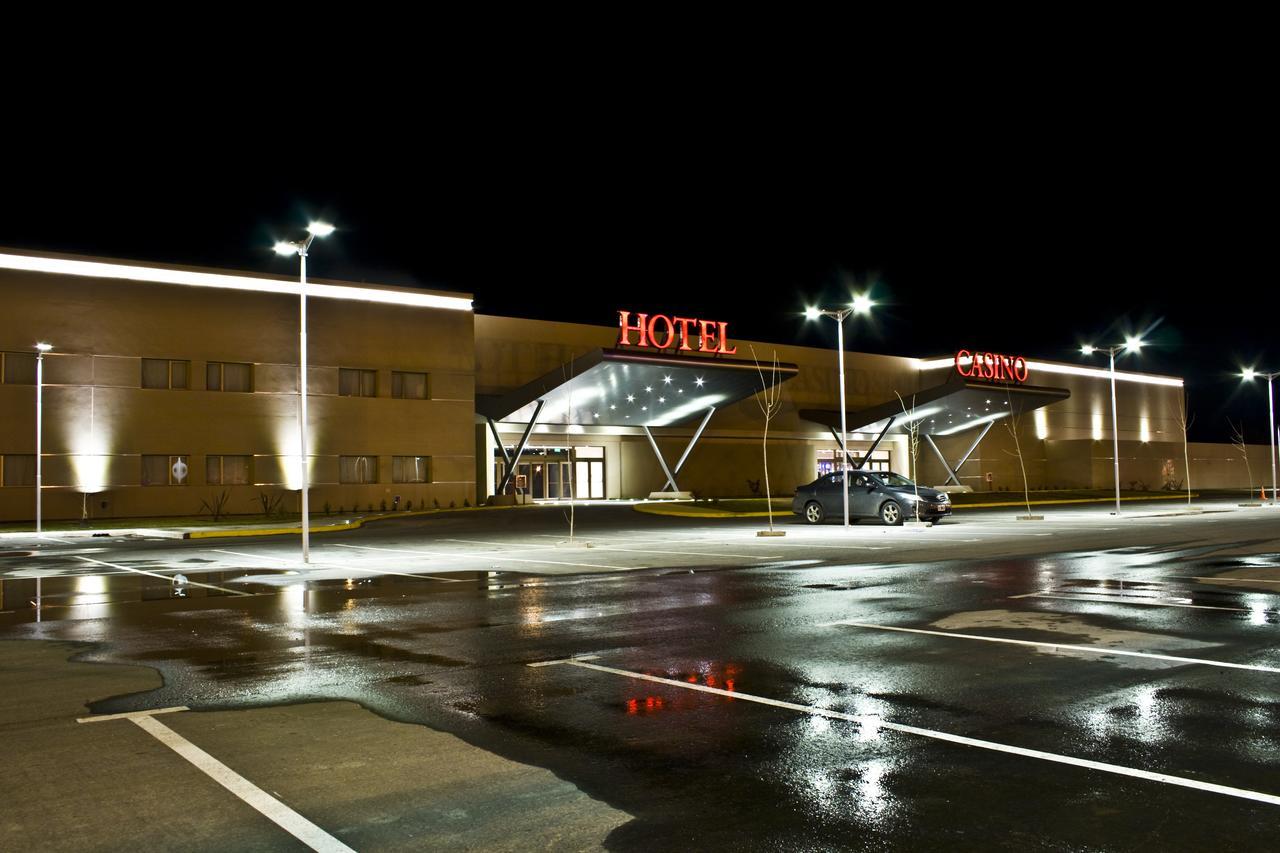 Hotel Y Casino Del Rio - General Roca Bagian luar foto